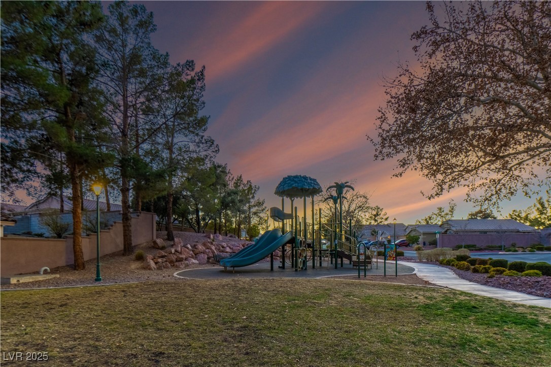 254 Camelback Ridge Avenue Henderson, NV 89012 - Photo 36 of 40