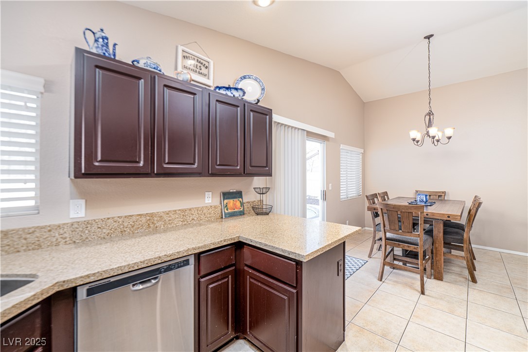 254 Camelback Ridge Avenue Henderson, NV 89012 - Photo 8 of 40