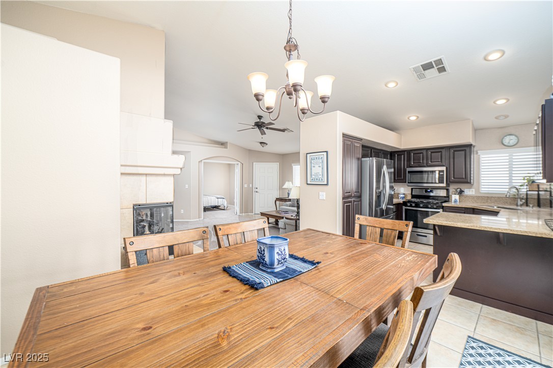254 Camelback Ridge Avenue Henderson, NV 89012 - Photo 10 of 40