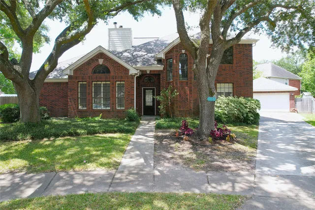$525,000 | 3502 Brymoor Court, Pearland, TX 77584