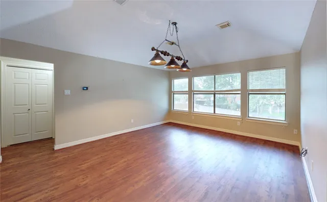 $525,000 | 3502 Brymoor Court, Pearland, TX 77584