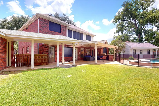 $525,000 | 3502 Brymoor Court, Pearland, TX 77584