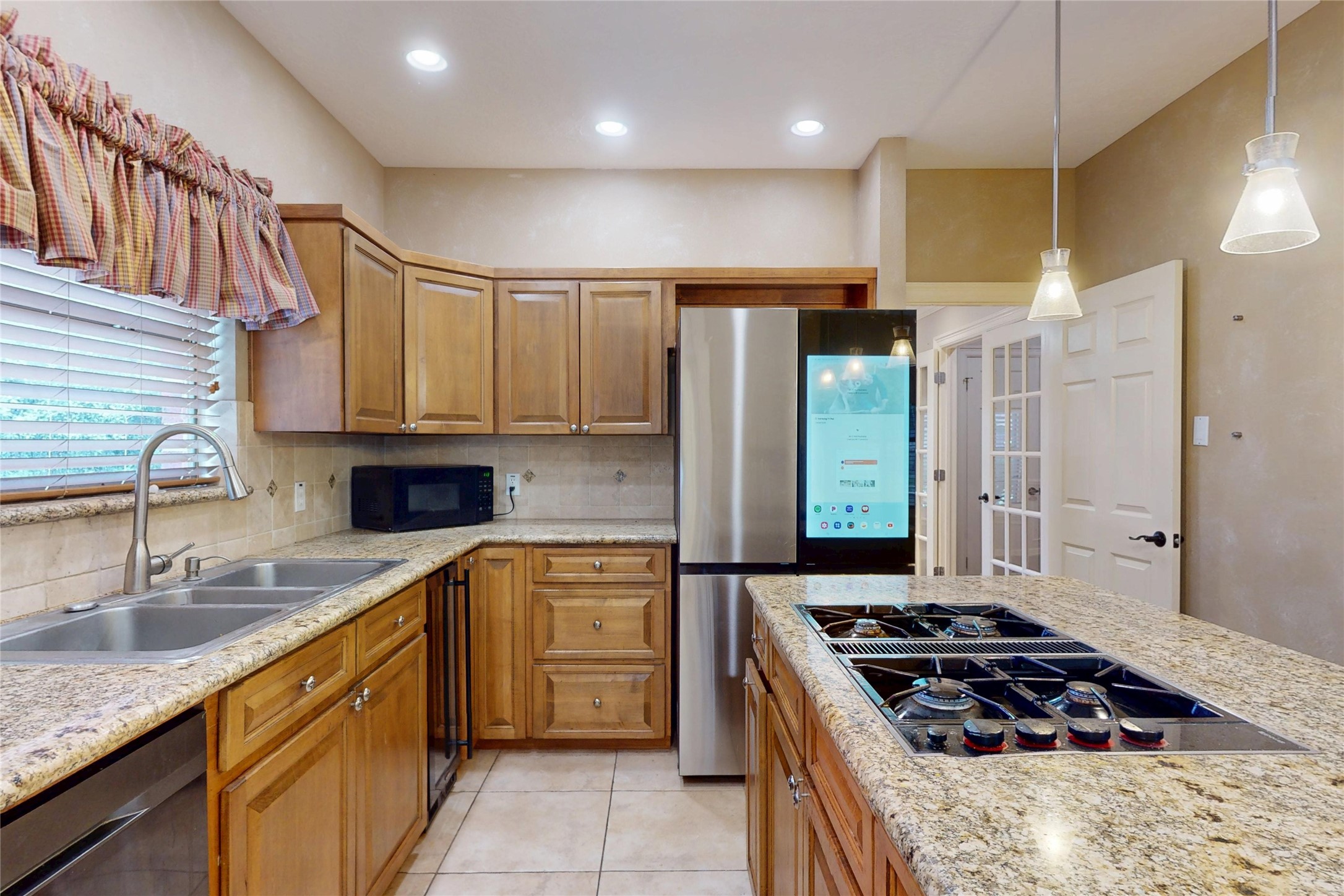 3502 Brymoor Court Pearland, TX 77584 - Photo 9 of 32