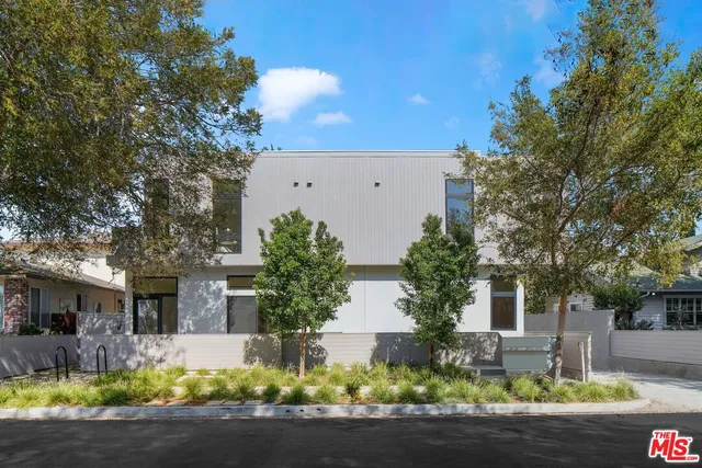 $1,749,000 | 3808 College Avenue, Unit 2, Culver City, CA 90232