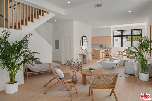 $1,749,000 | 3808 College Avenue, Unit 2, Culver City, CA 90232