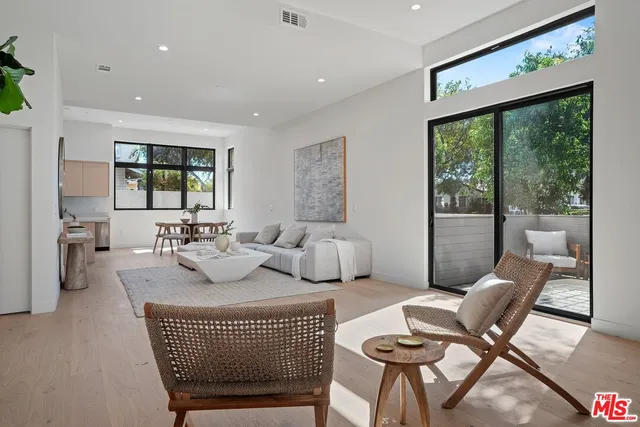 $1,749,000 | 3808 College Avenue, Unit 2, Culver City, CA 90232