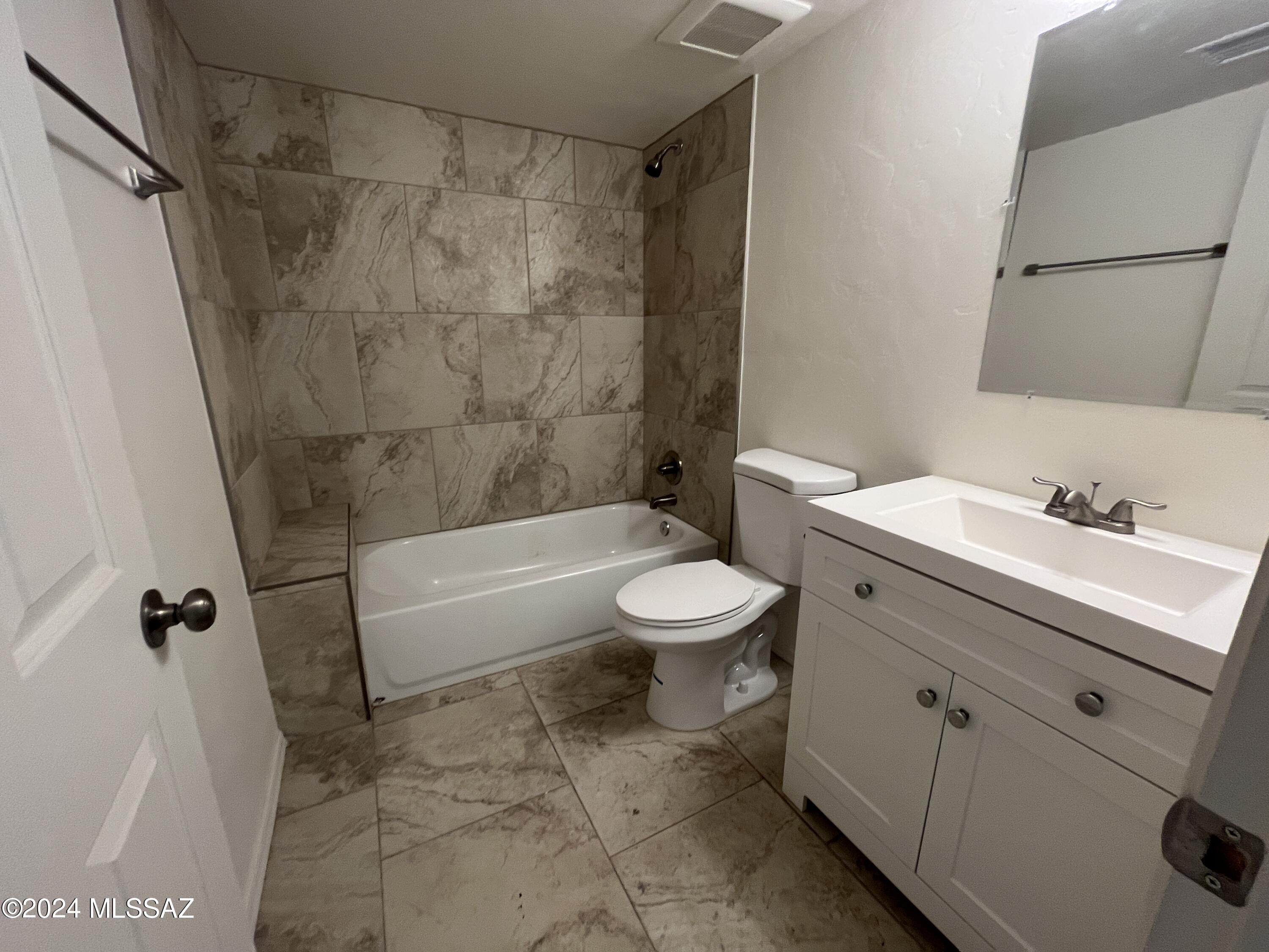 215 West Navajo Road, Unit A Tucson, AZ 85705 - Photo 15 of 34