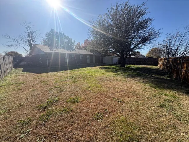 $1,700 | 105 Southland Drive, Sanger, TX 76266