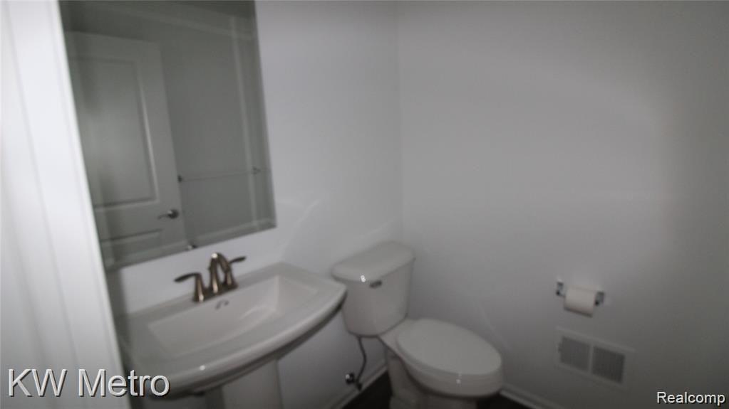 3546 Rochester Road Royal Oak, MI 48073 - Photo 12 of 22