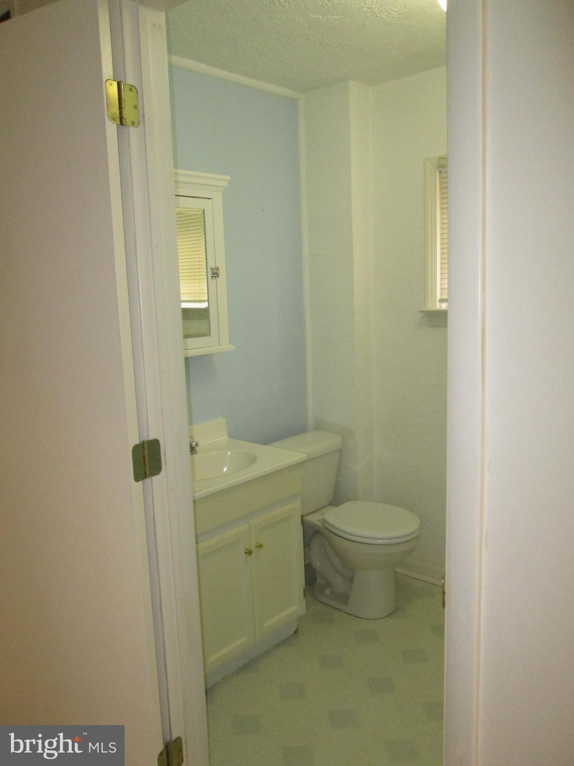 1850 Terwood Road Huntingdon Valley, PA 19006 - Photo 14 of 24 Private powder room in the family room