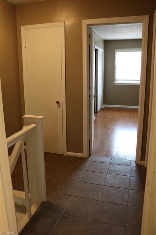 101 Oxford Place, Unit 19 High Point, NC 27262 - Photo 12 of 25 2nd Flr