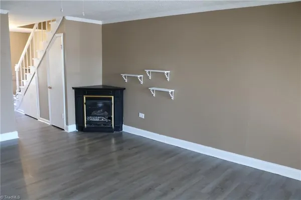 $140,000 | 101 Oxford Place, Unit 19, High Point, NC 27262