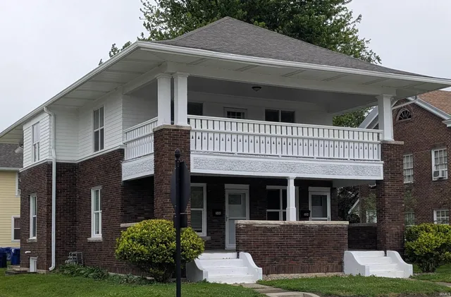 $525,000 | 300 East Taylor Street, Kokomo, IN 46901