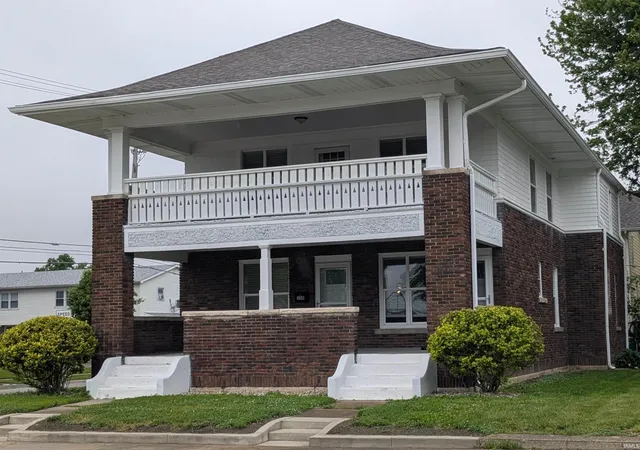 $525,000 | 300 East Taylor Street, Kokomo, IN 46901