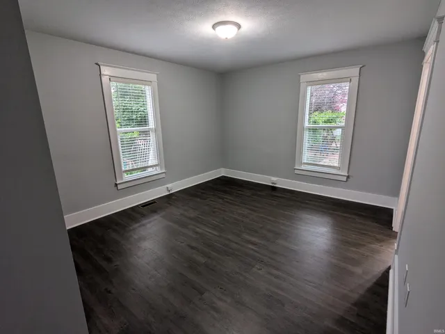 $525,000 | 300 East Taylor Street, Kokomo, IN 46901