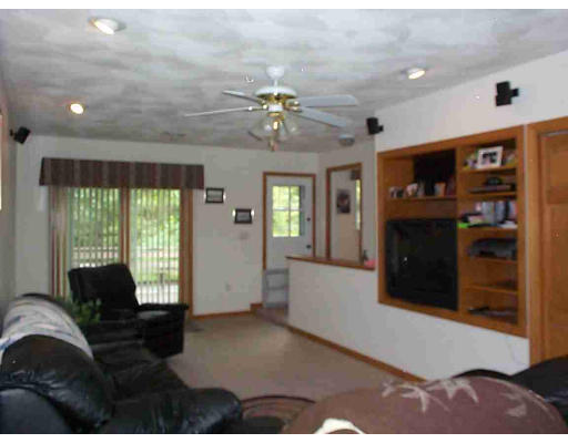 95 Page Road Bedford, MA 01730 - Photo 5 of 6 Gallery Image 5