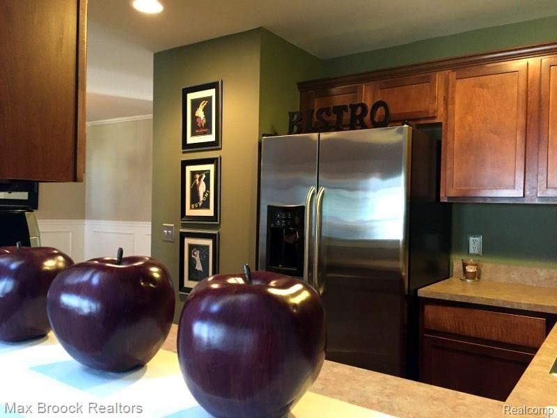 1092 Faulkner, Unit 63 Troy, MI 48083 - Photo 12 of 42