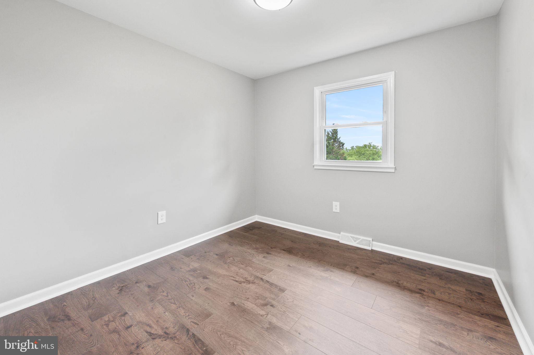 5 Mountain Road Linthicum Heights, MD 21090 - Photo 15 of 28