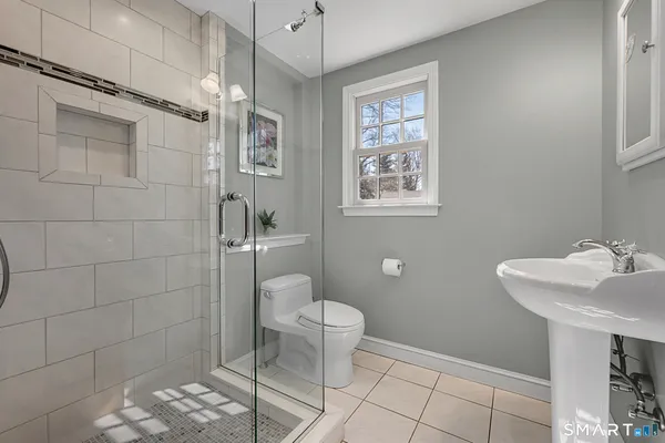 $529,900 | 18 Ripley Road, Glastonbury, CT 06033