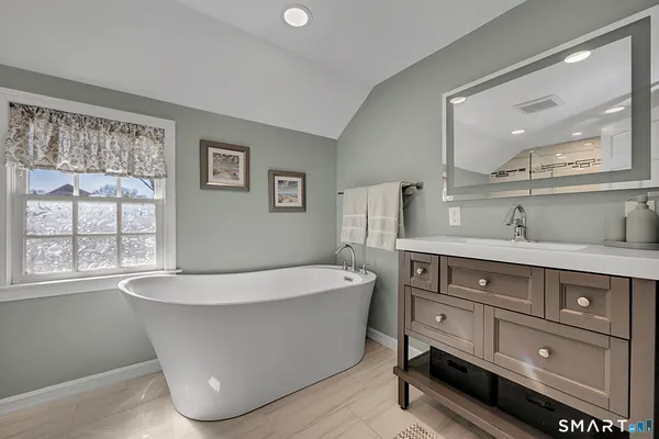 $529,900 | 18 Ripley Road, Glastonbury, CT 06033