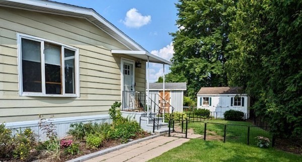 239 Ayer Road, Unit 101 Littleton, MA 01460 - Photo 29 of 33 Gallery Image 29