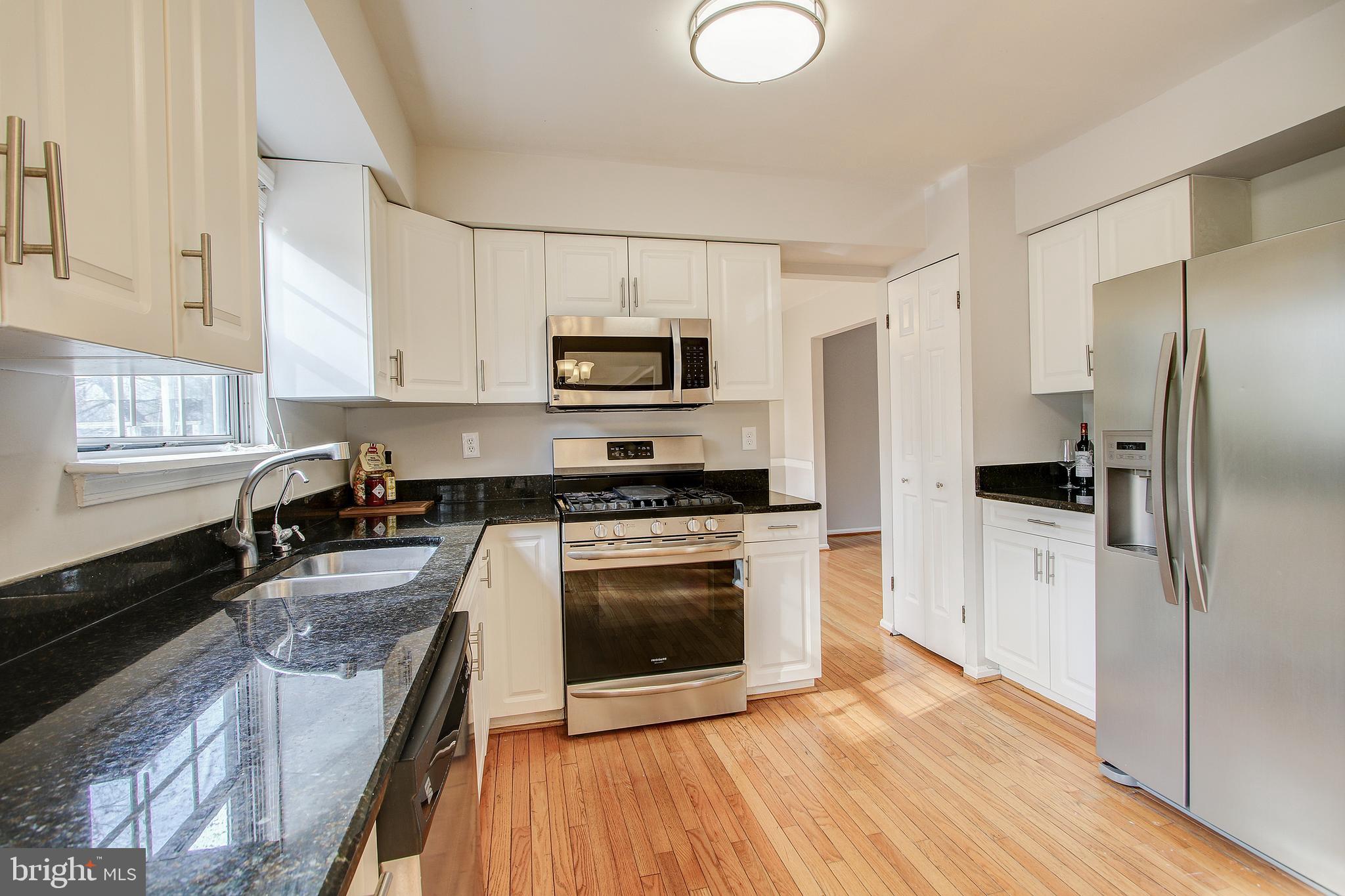 920 Pheasant Run Drive Gaithersburg, MD 20878 - Photo 16 of 51