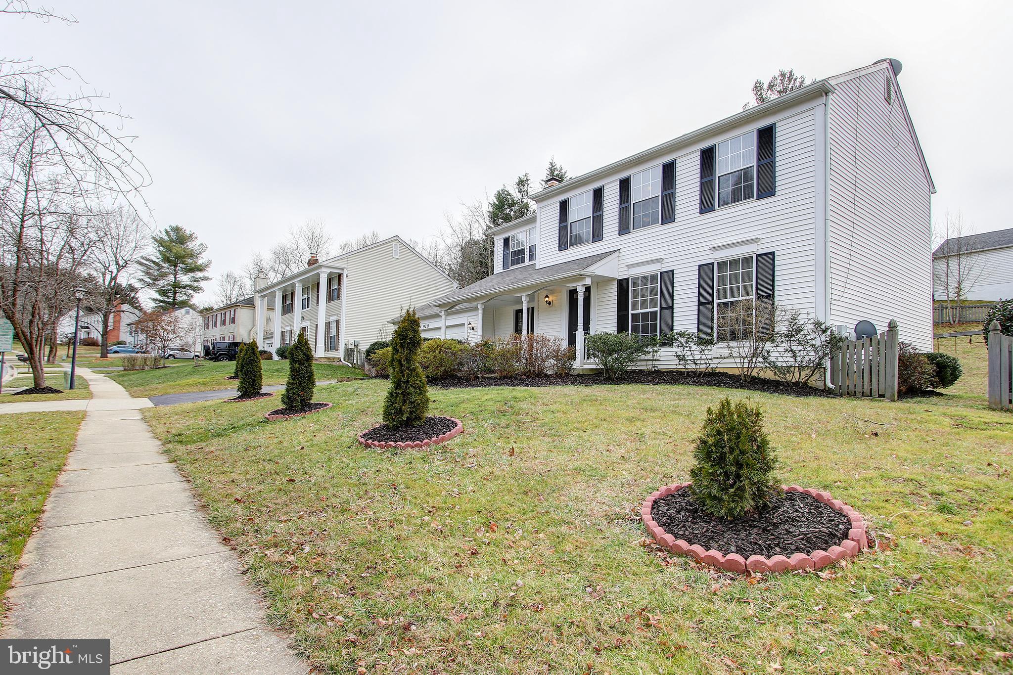 920 Pheasant Run Drive Gaithersburg, MD 20878 - Photo 3 of 51