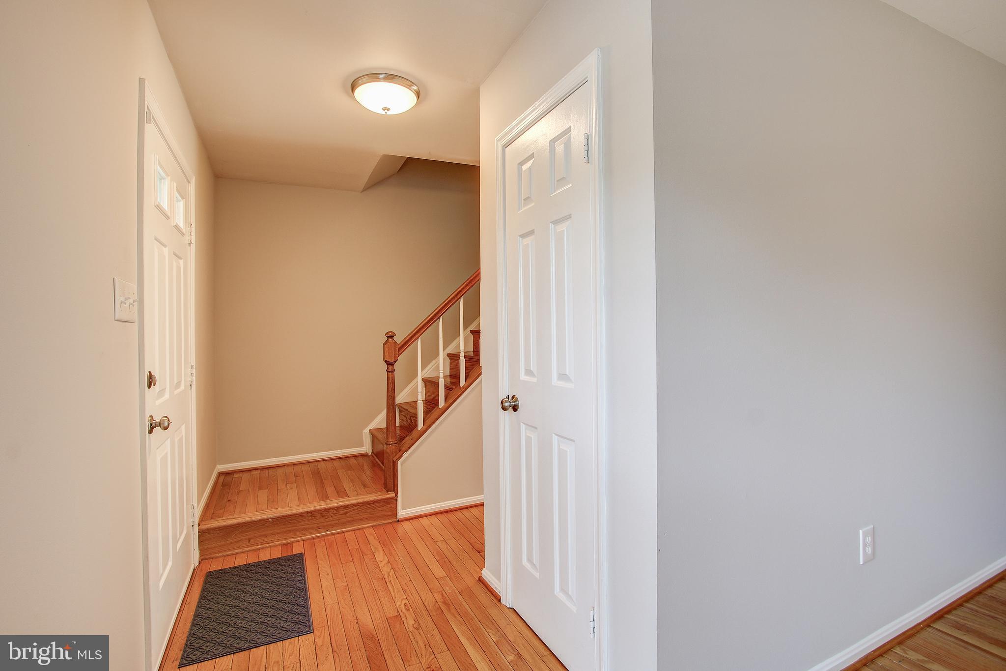 920 Pheasant Run Drive Gaithersburg, MD 20878 - Photo 5 of 51