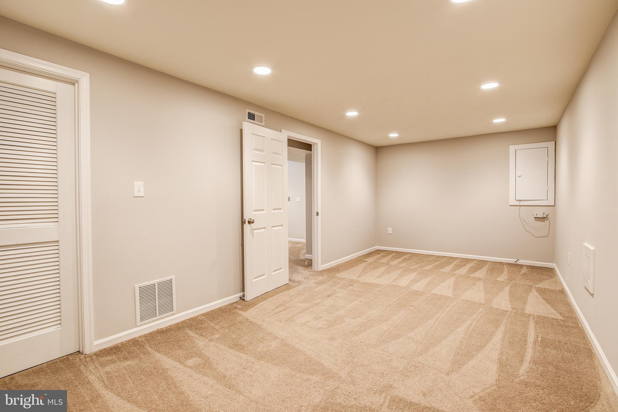 920 Pheasant Run Drive Gaithersburg, MD 20878 - Photo 43 of 51