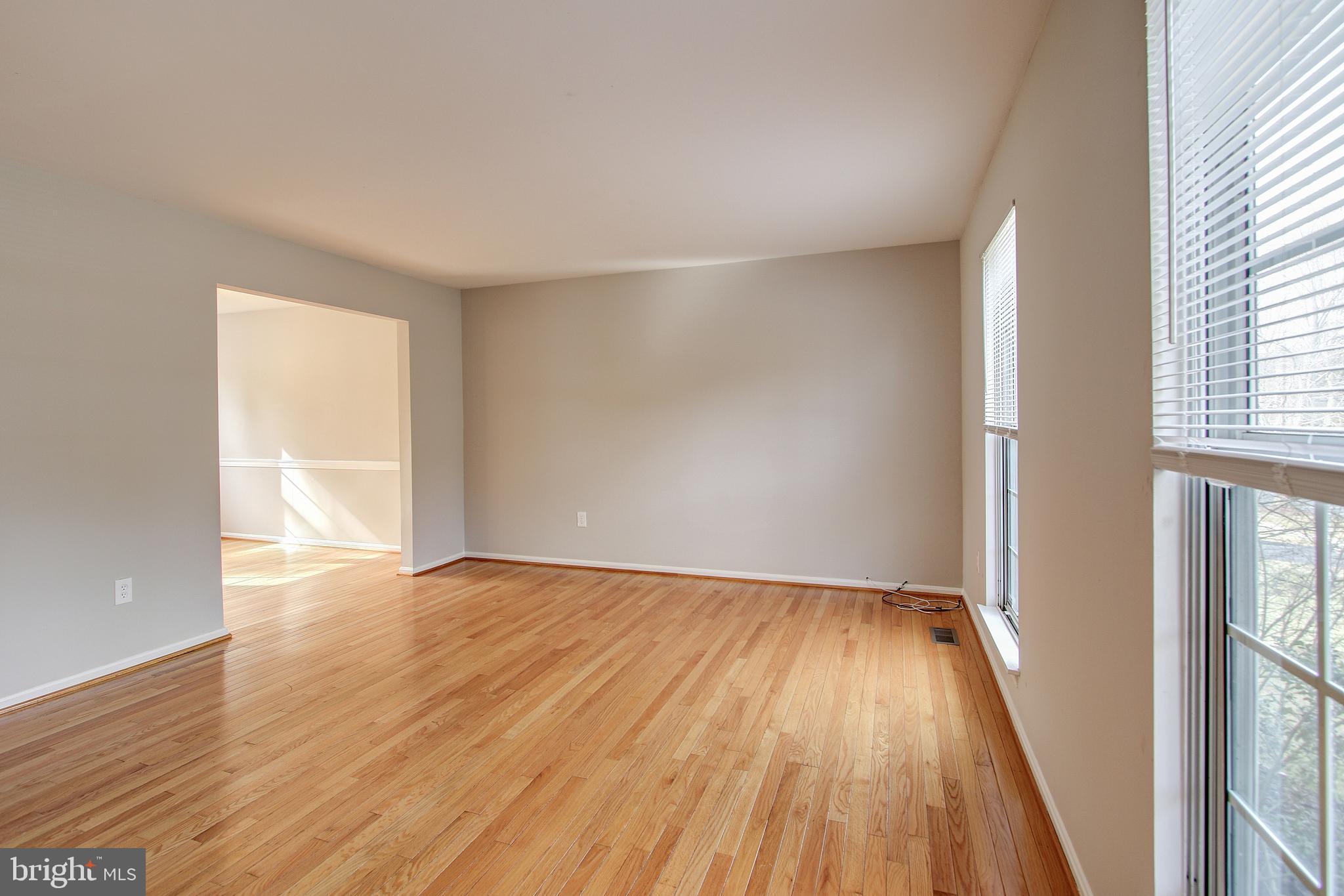 920 Pheasant Run Drive Gaithersburg, MD 20878 - Photo 6 of 51