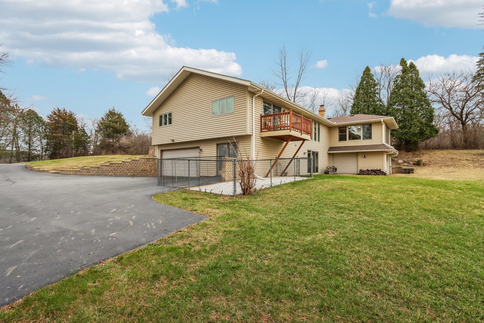34550 Stanley Road Ingleside, IL 60041 - Photo 37 of 45 a view of a house with a yard