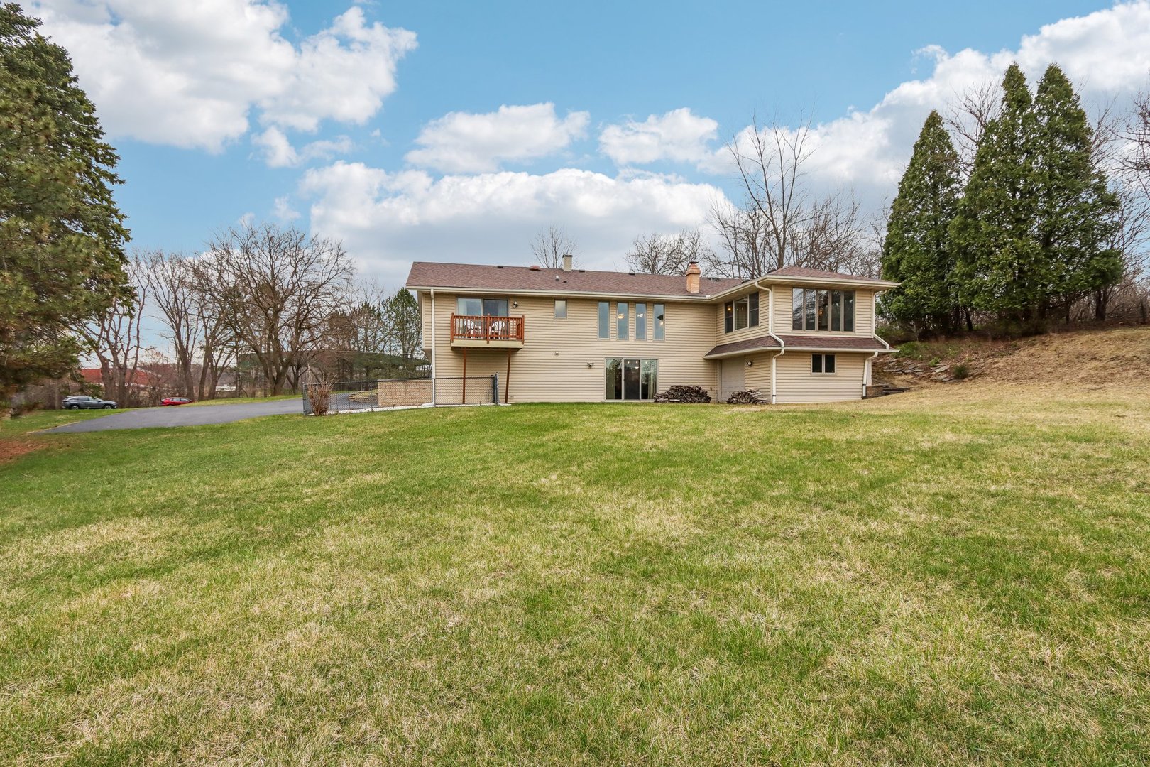 34550 Stanley Road Ingleside, IL 60041 - Photo 38 of 45 a house view with garden space