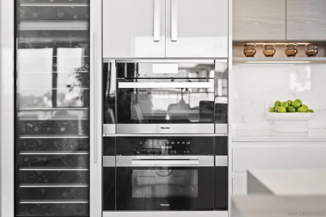 $2,699,000 | 2604 Fifth Avenue, Unit 801, San Diego, CA 92103