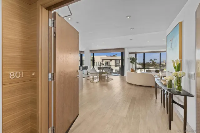 $2,699,000 | 2604 Fifth Avenue, Unit 801, San Diego, CA 92103