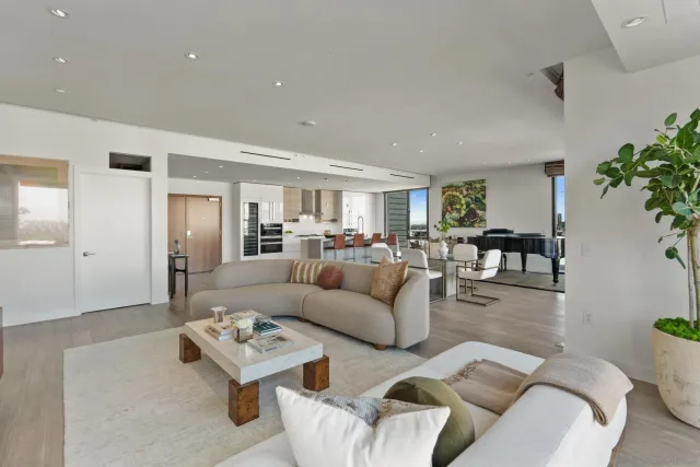 $2,699,000 | 2604 Fifth Avenue, Unit 801, San Diego, CA 92103