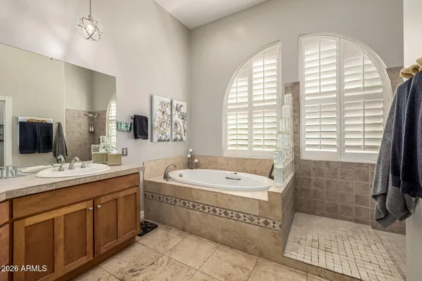 $1,274,900 | 4477 East Stanford Avenue, Gilbert, AZ 85234