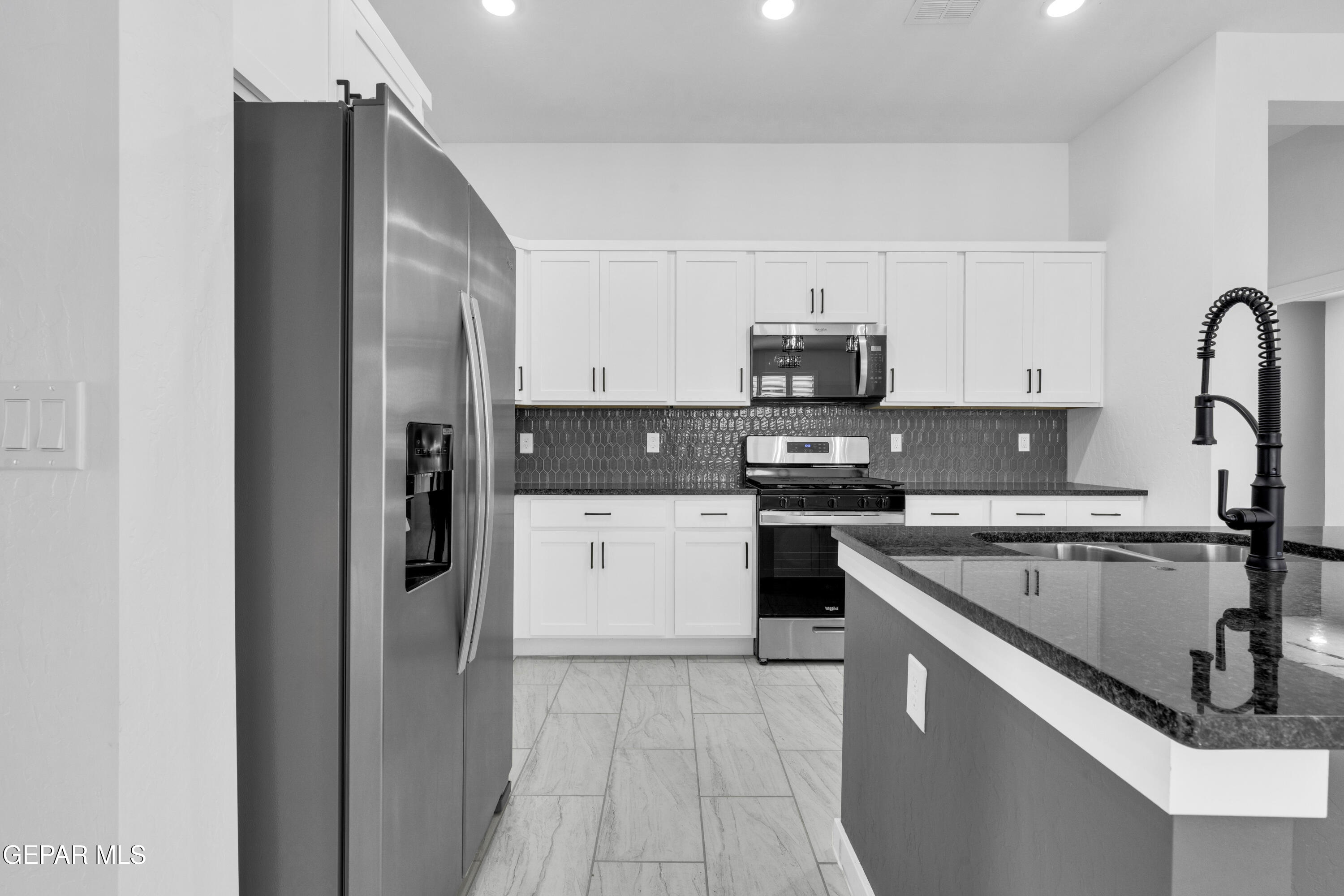 1416 Dylan Place El Paso, TX 79928 - Photo 20 of 45 2 (26)