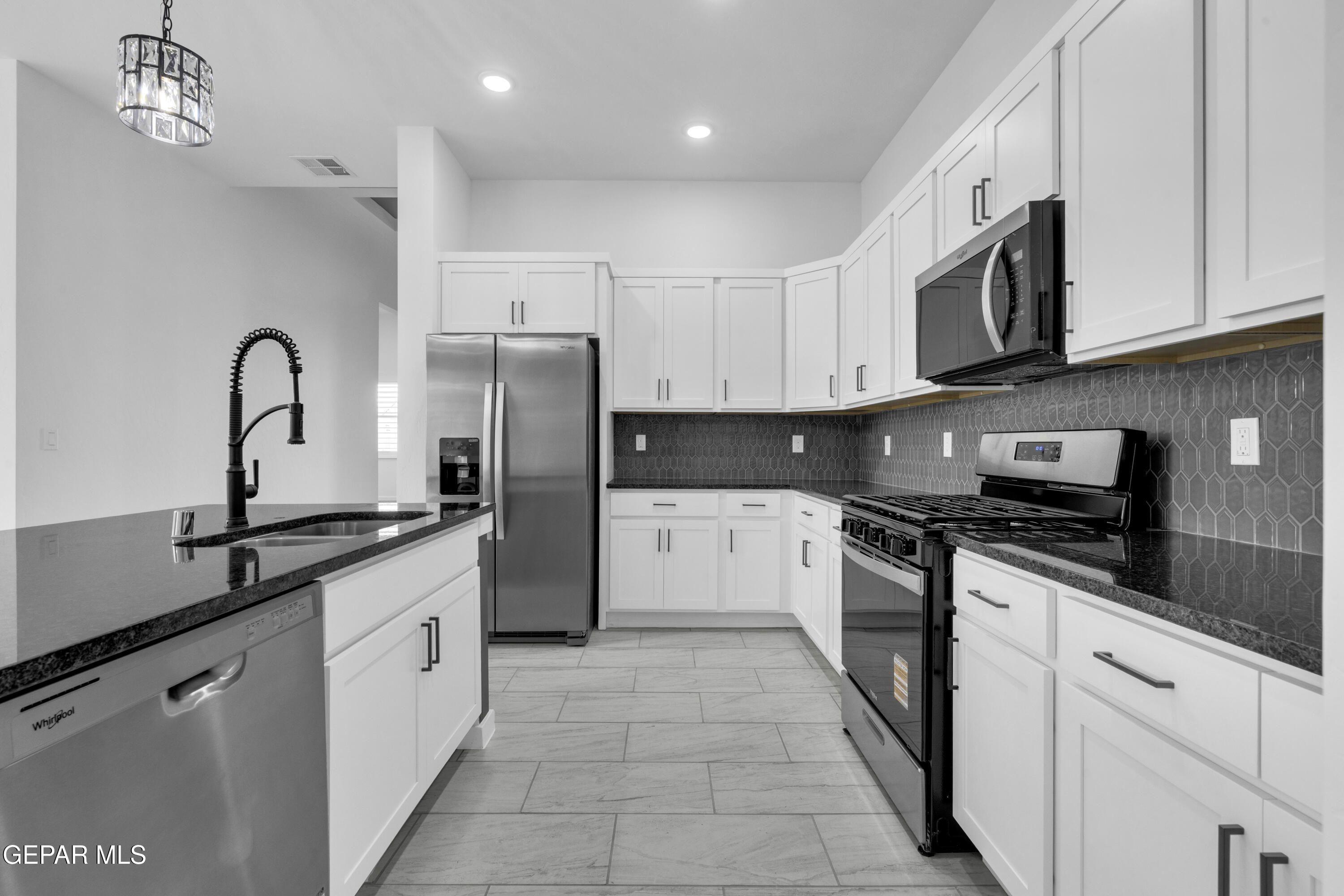 1416 Dylan Place El Paso, TX 79928 - Photo 23 of 45 2 (29)