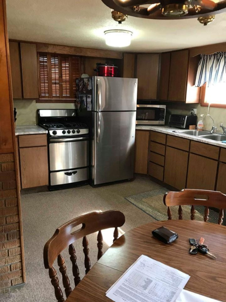 6218 Johnson Road Coloma, MI 49038 - Photo 17 of 17 Kitchen1