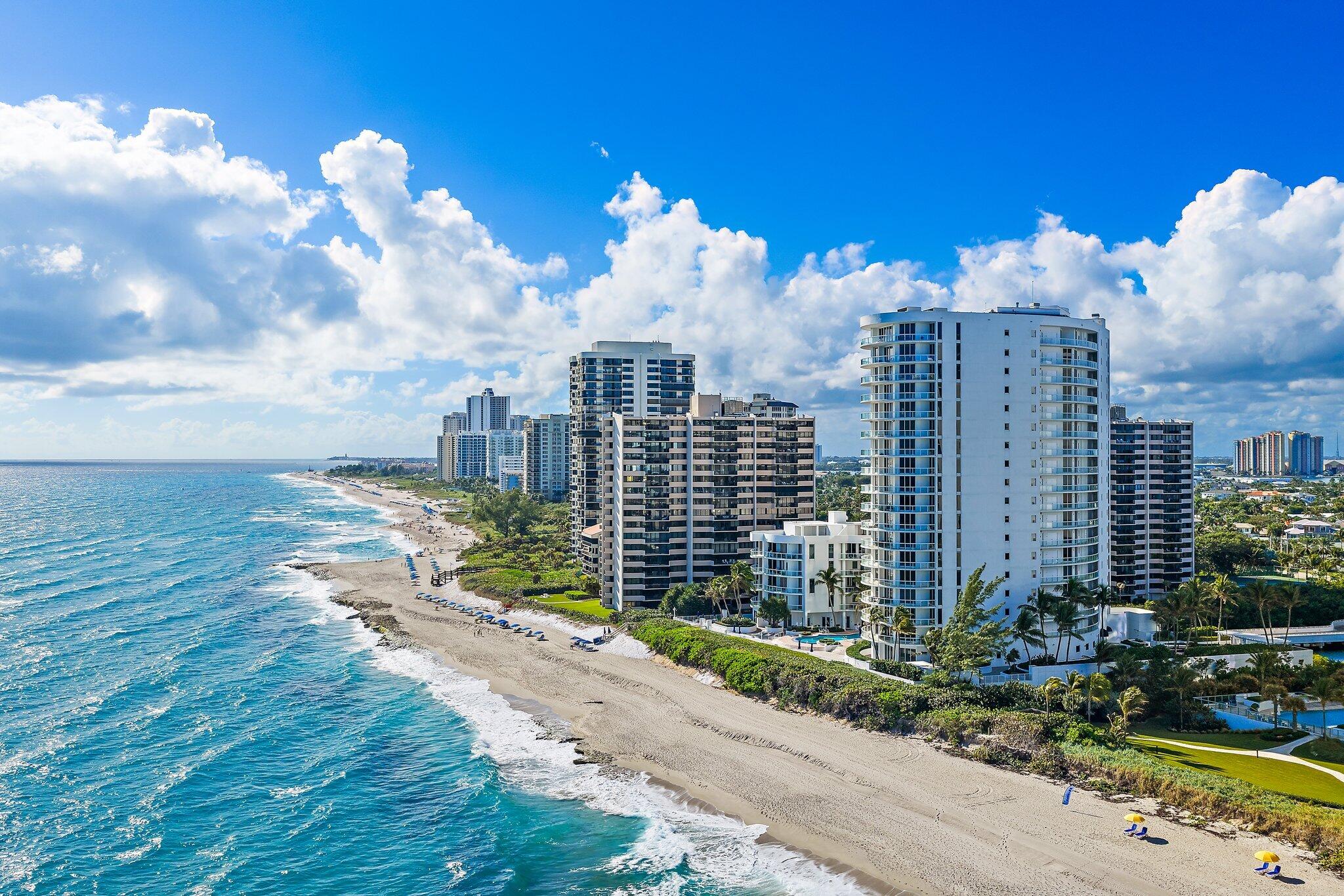 4600 North Ocean Drive, Unit 703 Singer Island, FL 33404 - Photo 5 of 65 017-4600NOceanDr-703-SingerIsland-SMALL