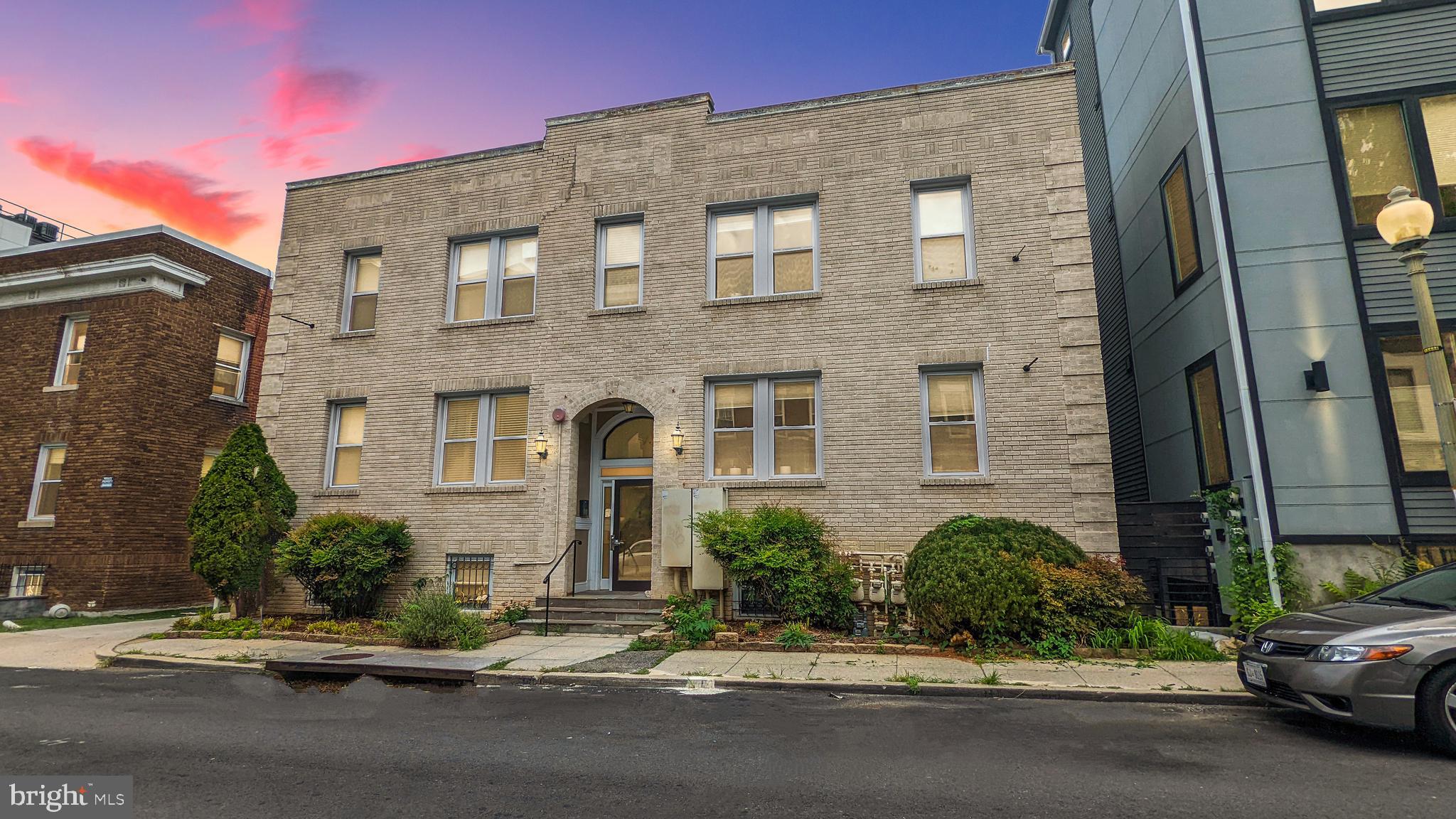 1443 Oak Street Northwest, Unit 102, Washington, DC 20010 Compass