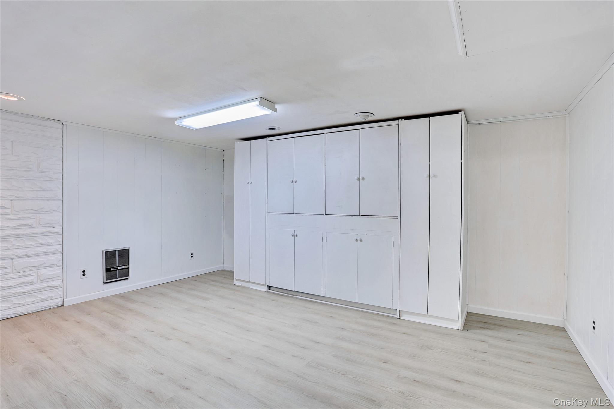 160 Pascack Road Chestnut Ridge, NY 10965 - Photo 21 of 25 a view of an empty room