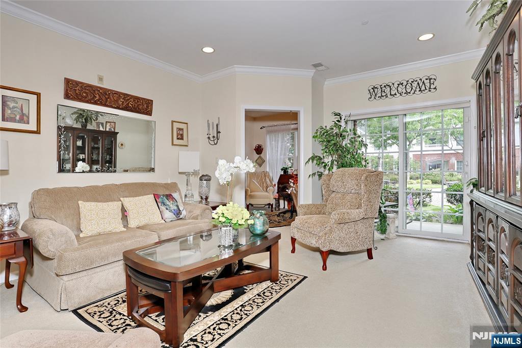 80 Ridgewood Road, Unit 117 Washington Township, NJ 07676 - Photo 9 of 46 Gallery Image 9