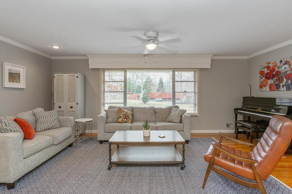 6225 Graham Road Indianapolis, IN 46220 - Photo 3 of 36