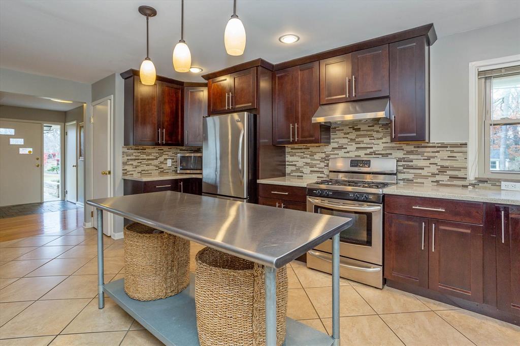 6225 Graham Road Indianapolis, IN 46220 - Photo 9 of 36
