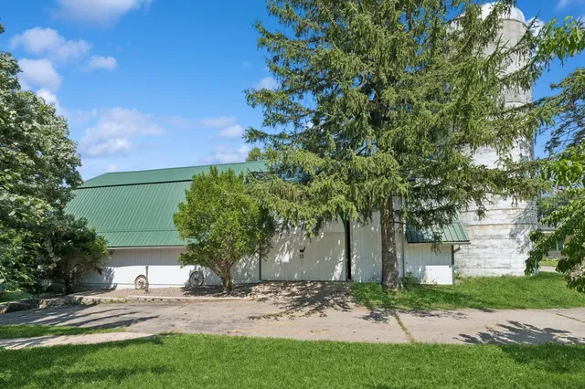 $3,250,000 | W1800 County Road B, Bloomfield, WI 53128