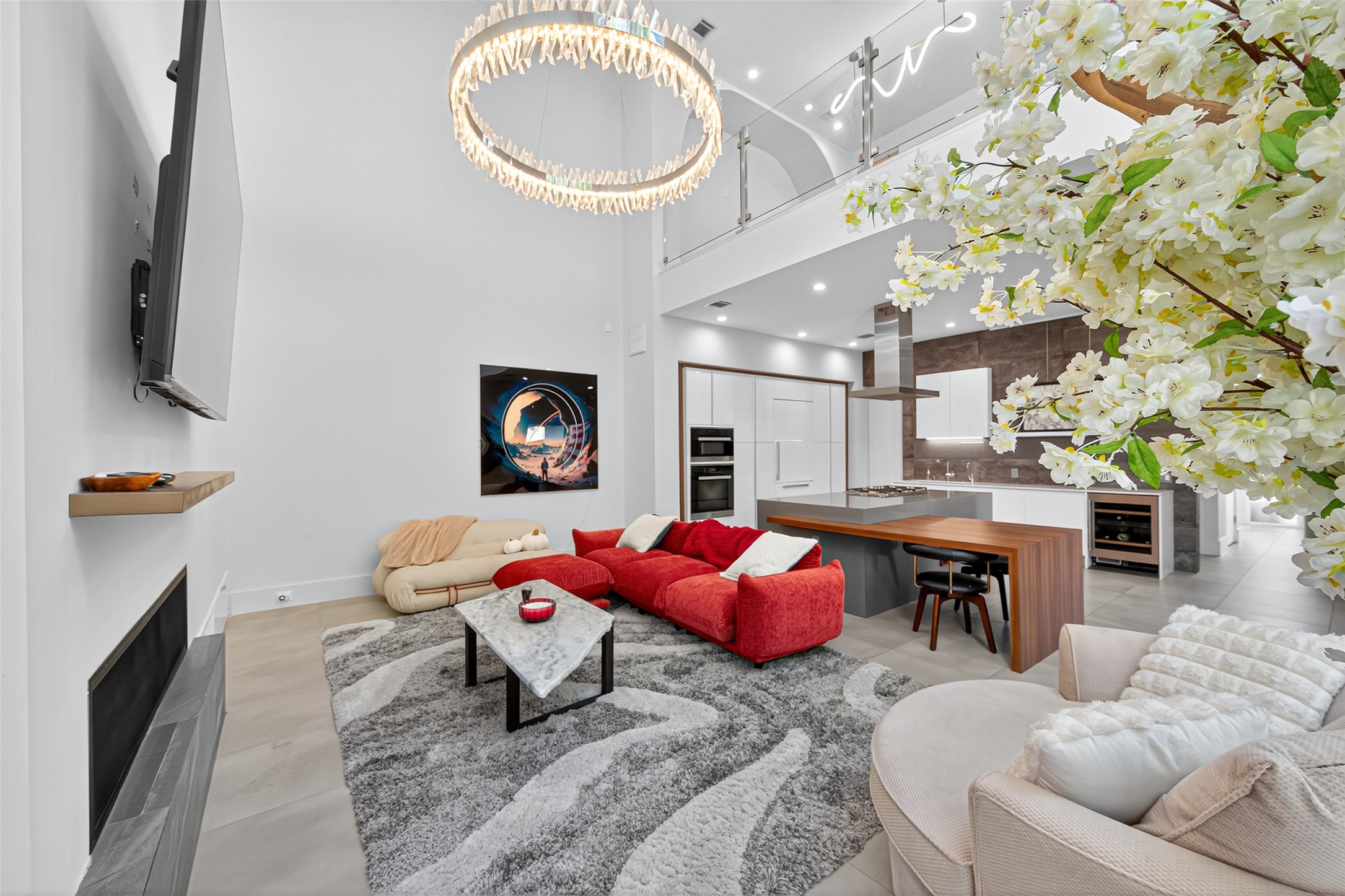 211 Stratford Street Houston, TX 77006 - Photo 10 of 33 a living room with furniture and a potted plant