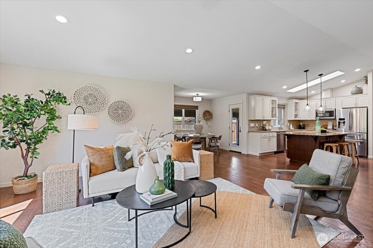 15624 42nd Drive Southeast Bothell, WA 98012 - Photo 12 of 40