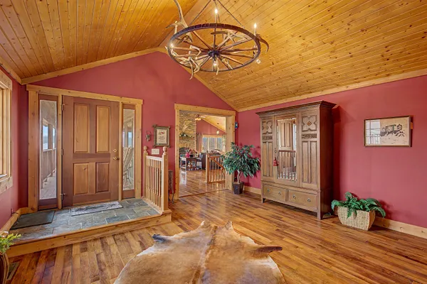 $1,175,000 | 2287 West Hanover Road, Hanover, IL 61041
