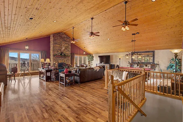 $1,175,000 | 2287 West Hanover Road, Hanover, IL 61041